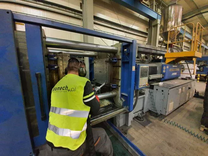 xxuslugi czyszczenia w firmie 17fead53.webpMic .g7l74M3JKI.webp.pagespeed.ic .ldJNalUlJE Pamech