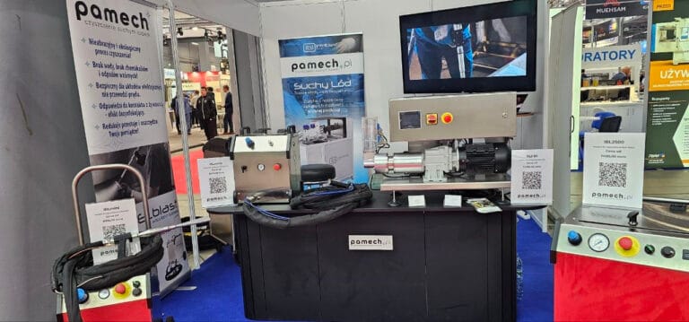 czyszczenie maszyn do produkcji przemysłowej przy użyciu technologii czyszczenia suchym lodem,Targi PLASTPOL